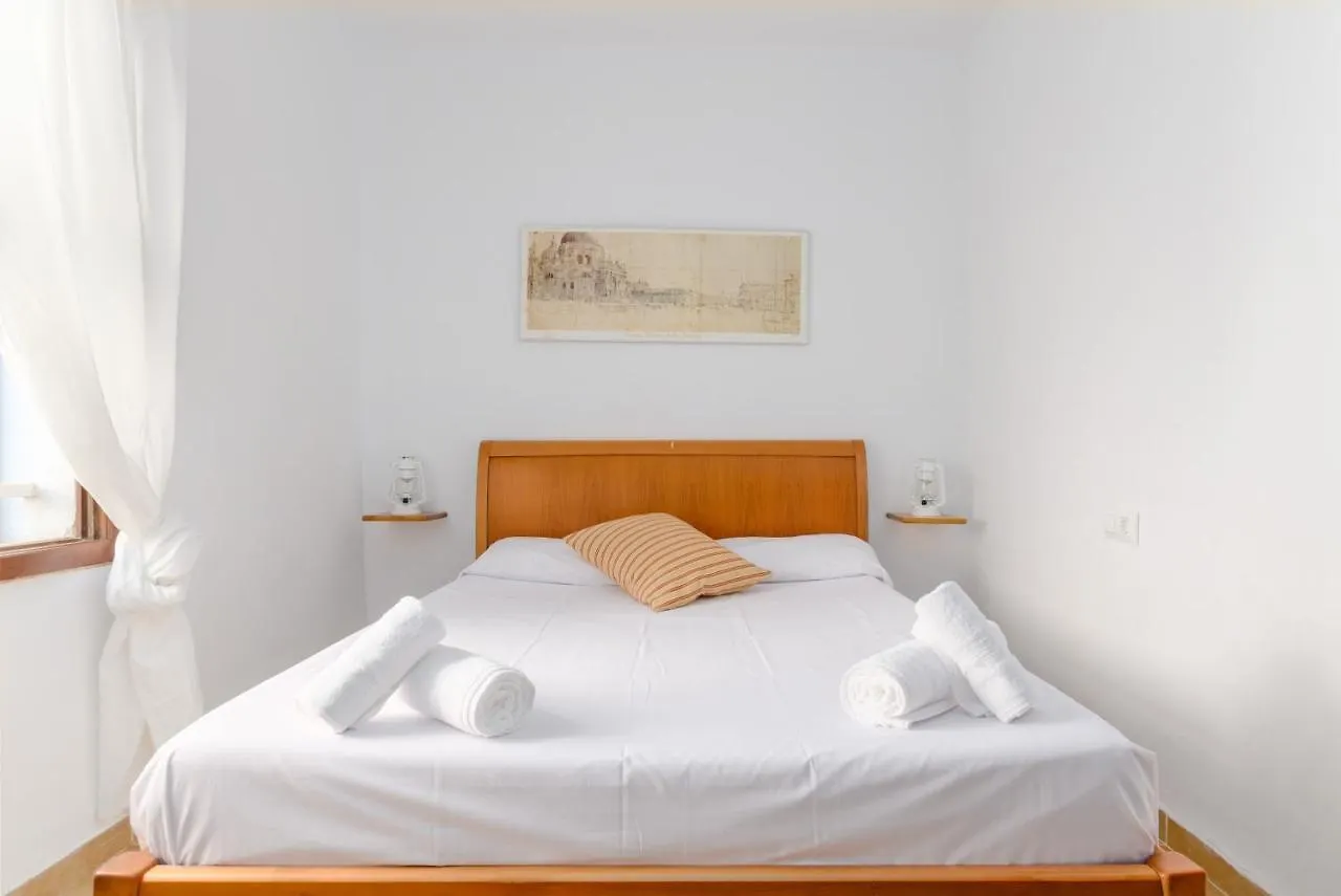 Yourhouse Ca Na Salera Villa 帕爾馬 木屋